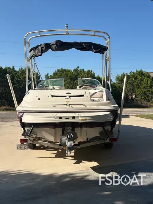 2006 Sea Ray 240 Sundeck - Media 9