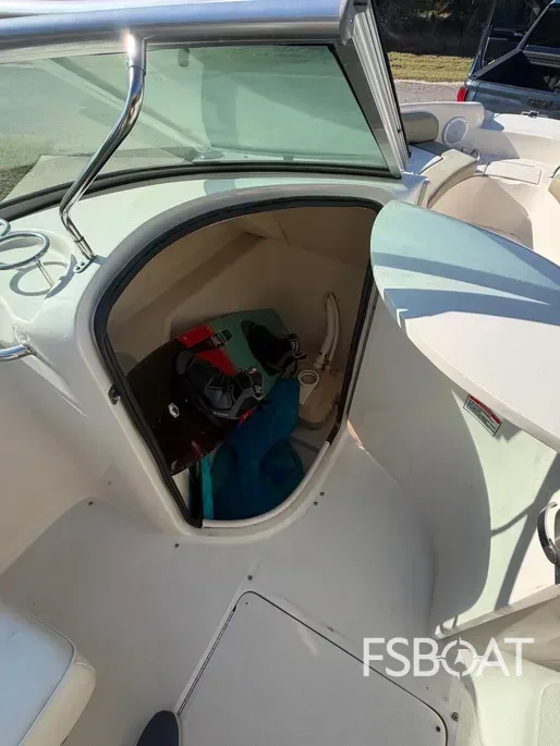 2006 Sea Ray 240 Sundeck - Media 4