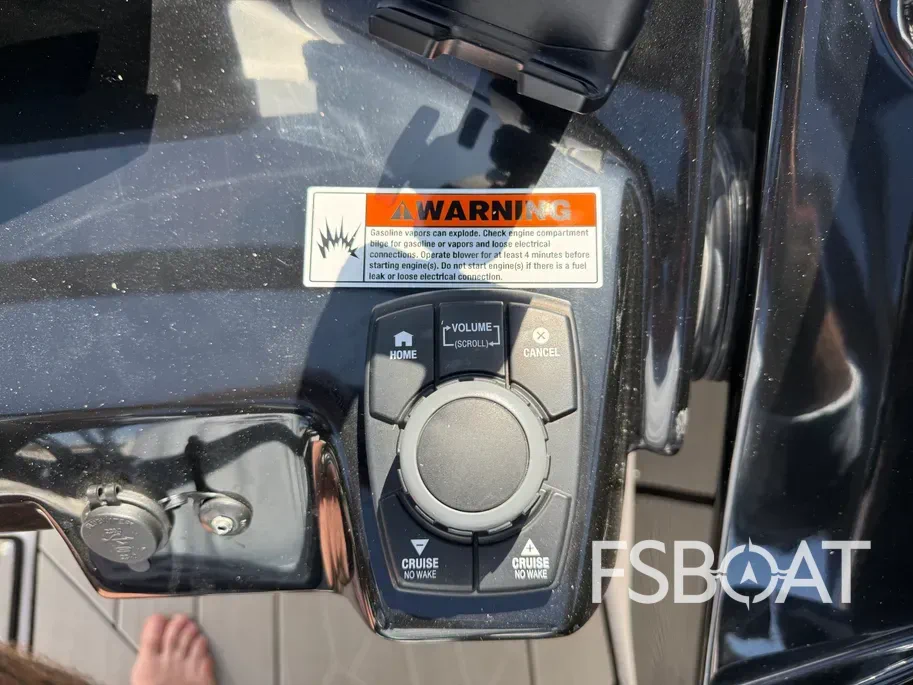2024 Yamaha Boats 252XE - Media 7