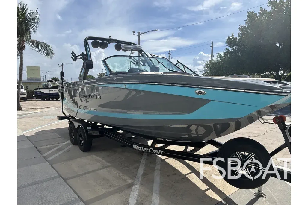 2022 MasterCraft X26 - Media 2