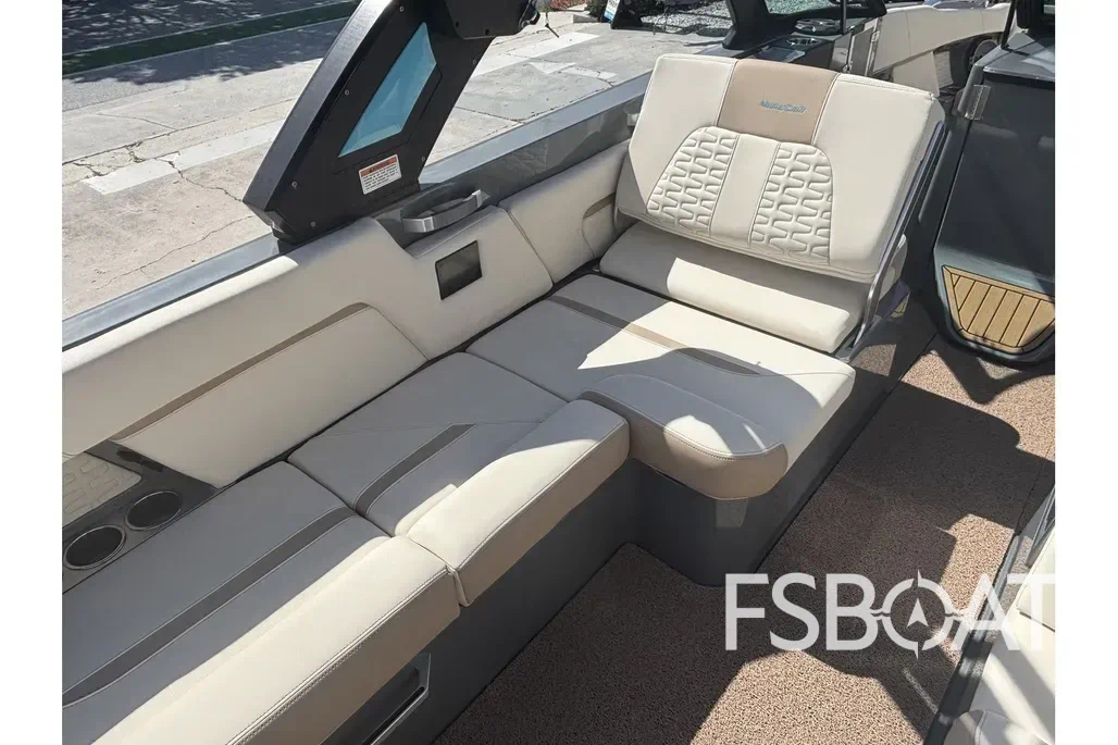 2022 MasterCraft X26 - Media 5