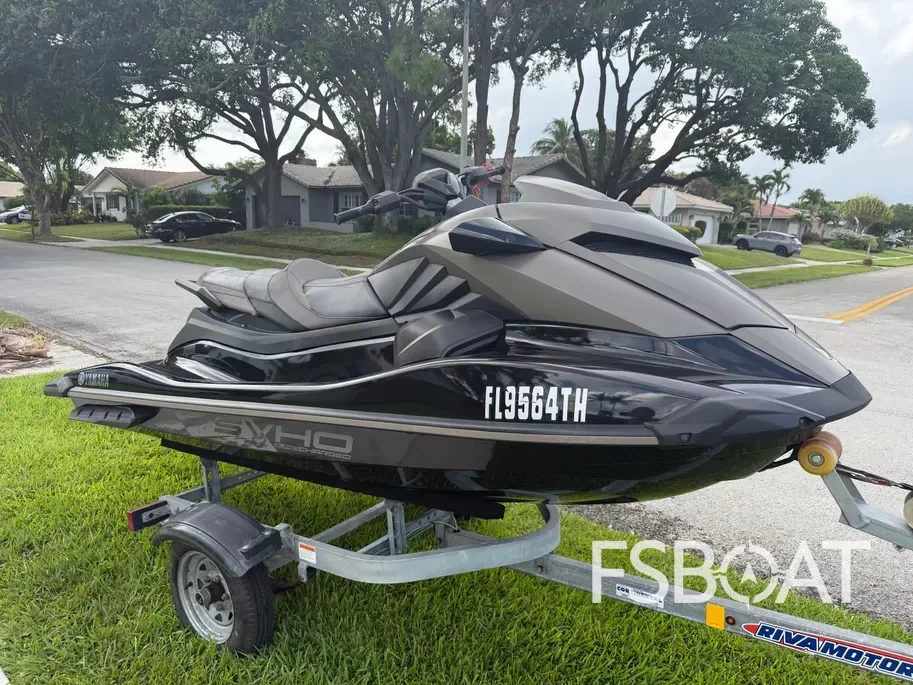 2022 Yamaha WaveRunner GP1800R SVHO - Media 2