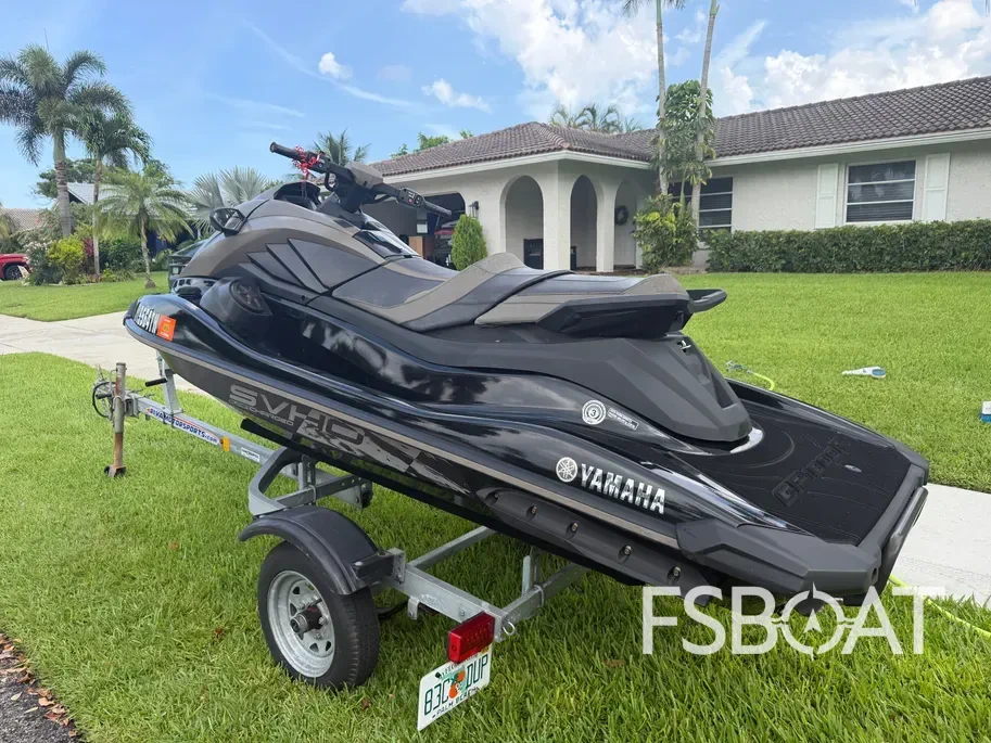 2022 Yamaha WaveRunner GP1800R SVHO - Media 4