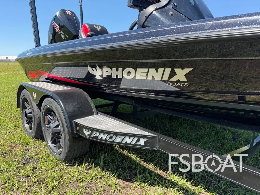 2021 Phoenix 920 Elite - Media 2