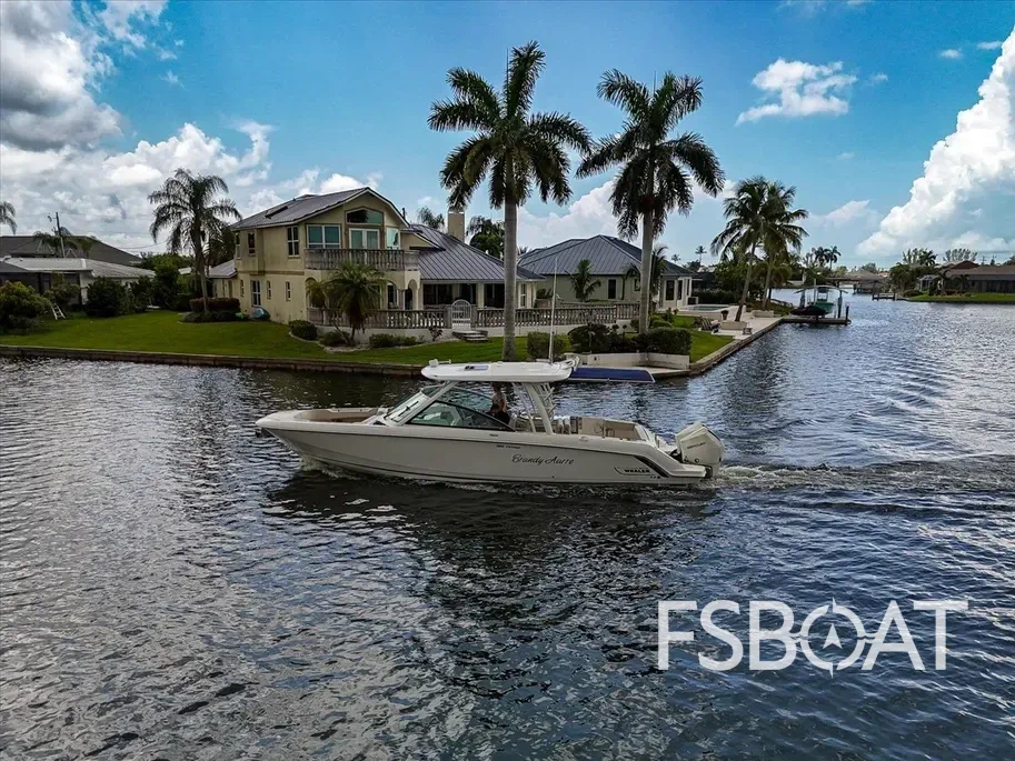 2022 Boston Whaler 320 Vantage - Media 8