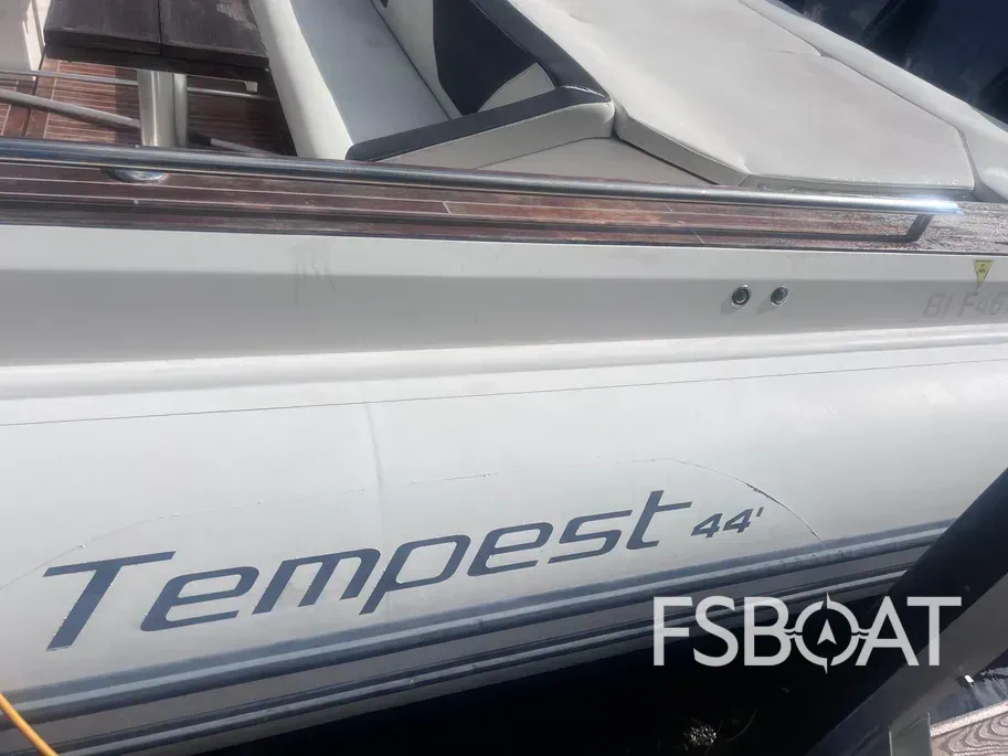 2016 Capelli Tempest 44 - Media 3