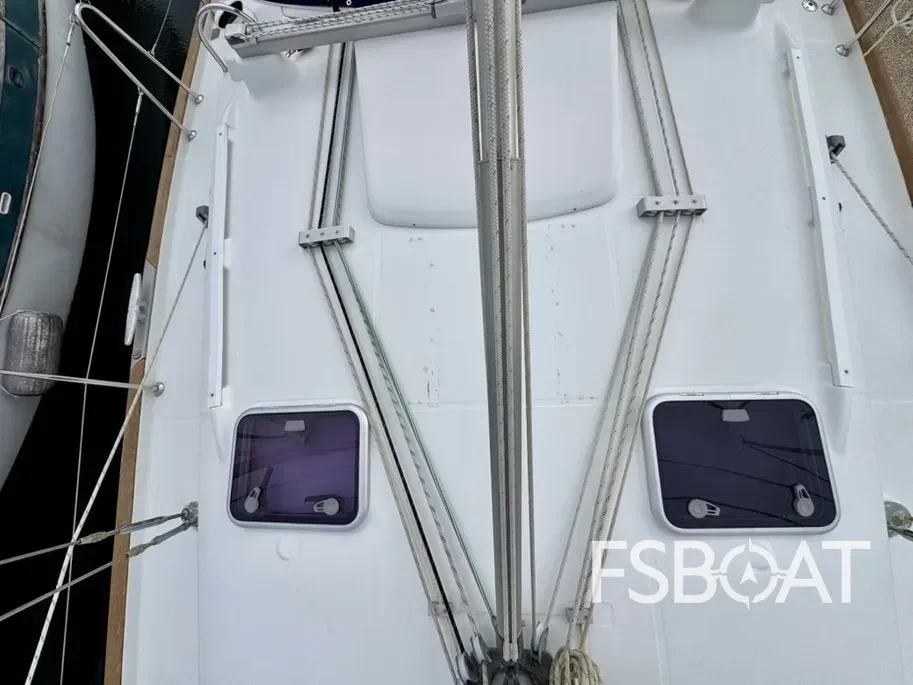 2001 Beneteau 411 - Media 11