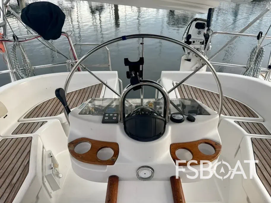 2001 Beneteau 411 - Media 21