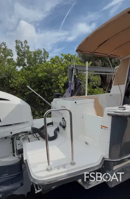 2019 Ranger Tugs R-27 - Media 7