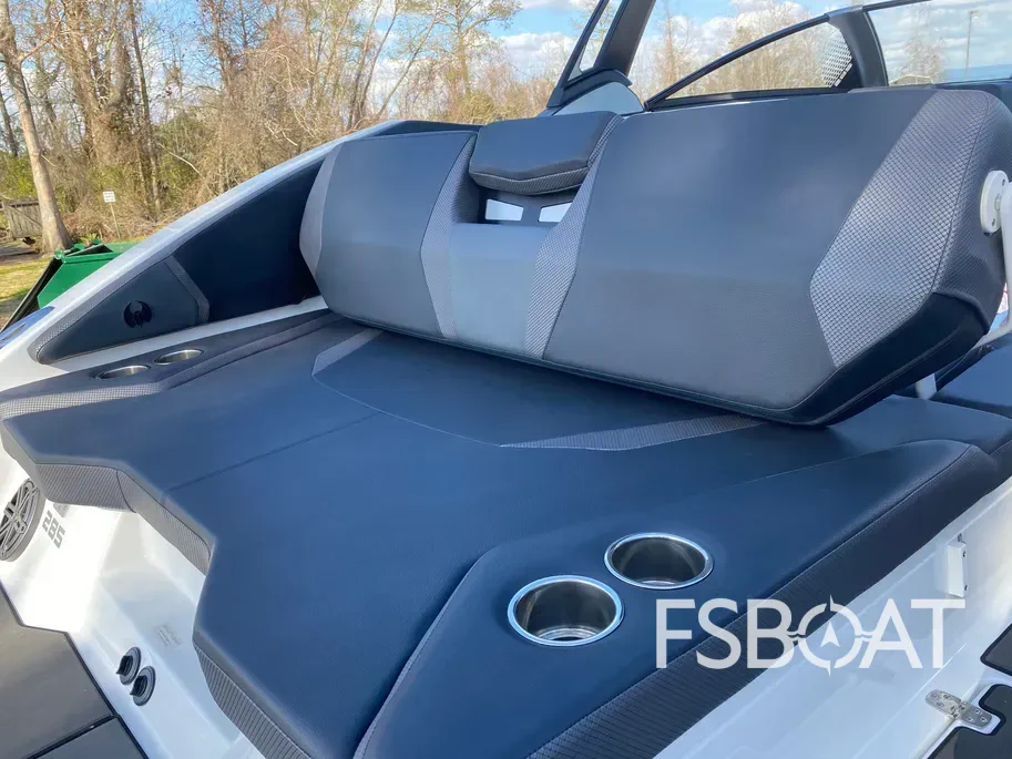 2022 Scarab 285 ID - Media 5