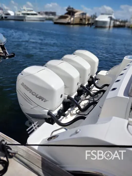 2018 Boston Whaler 420 Outrage - Media 2