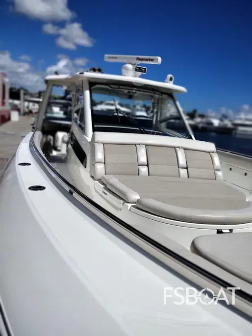 2018 Boston Whaler 420 Outrage - Media 6