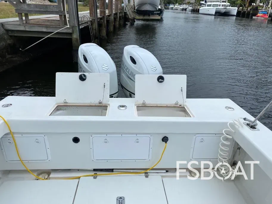 2003 Goldline Pilothouse - Media 2