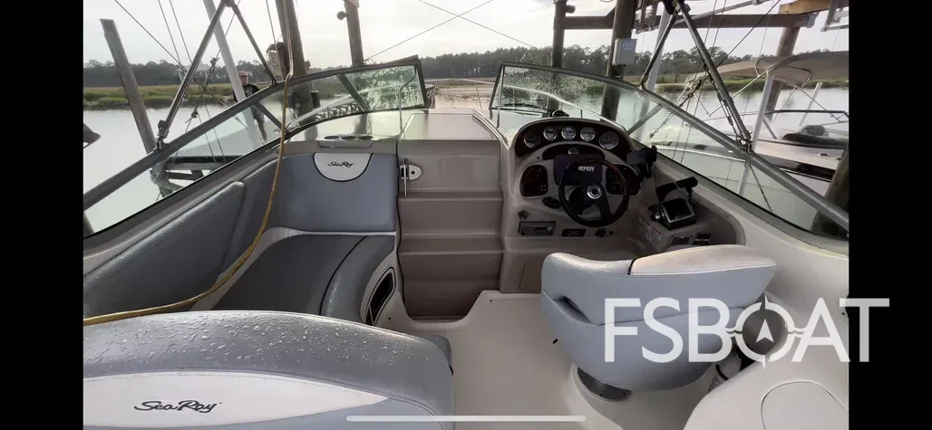 2004 Sea Ray Sundancer 280 - Media 14