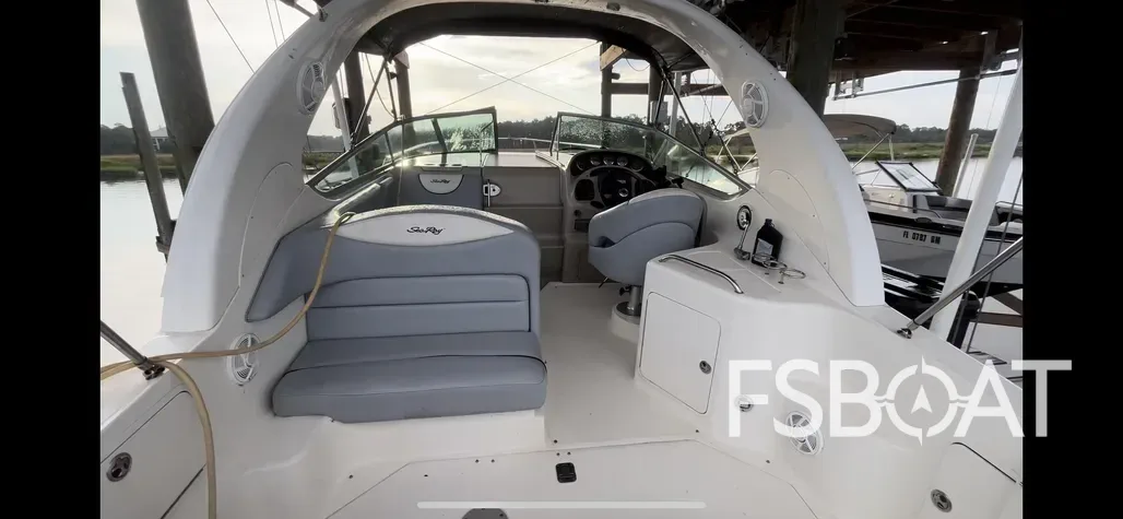 2004 Sea Ray Sundancer 280 - Media 12