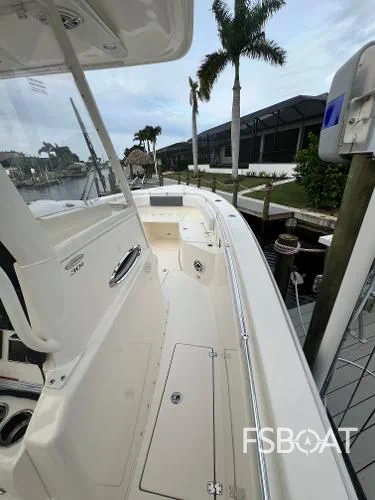 2020 Cobia 301 Center Console - Media 18