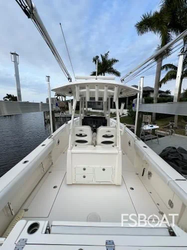 2020 Cobia 301 Center Console - Media 6