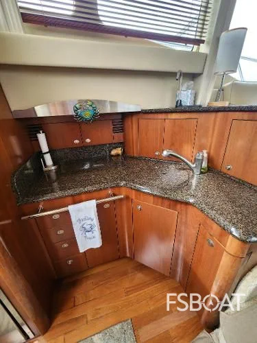 2006 Sea Ray 44 Sedan Bridge - Media 18