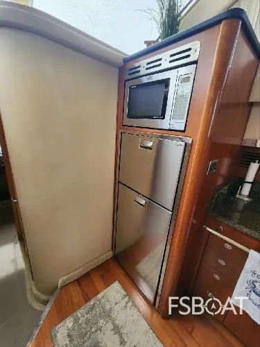 2006 Sea Ray 44 Sedan Bridge - Media 16