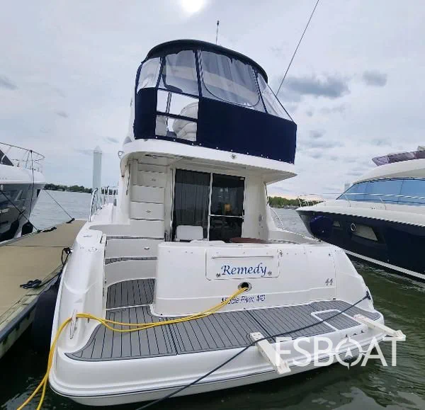 2006 Sea Ray 44 Sedan Bridge - Media 5