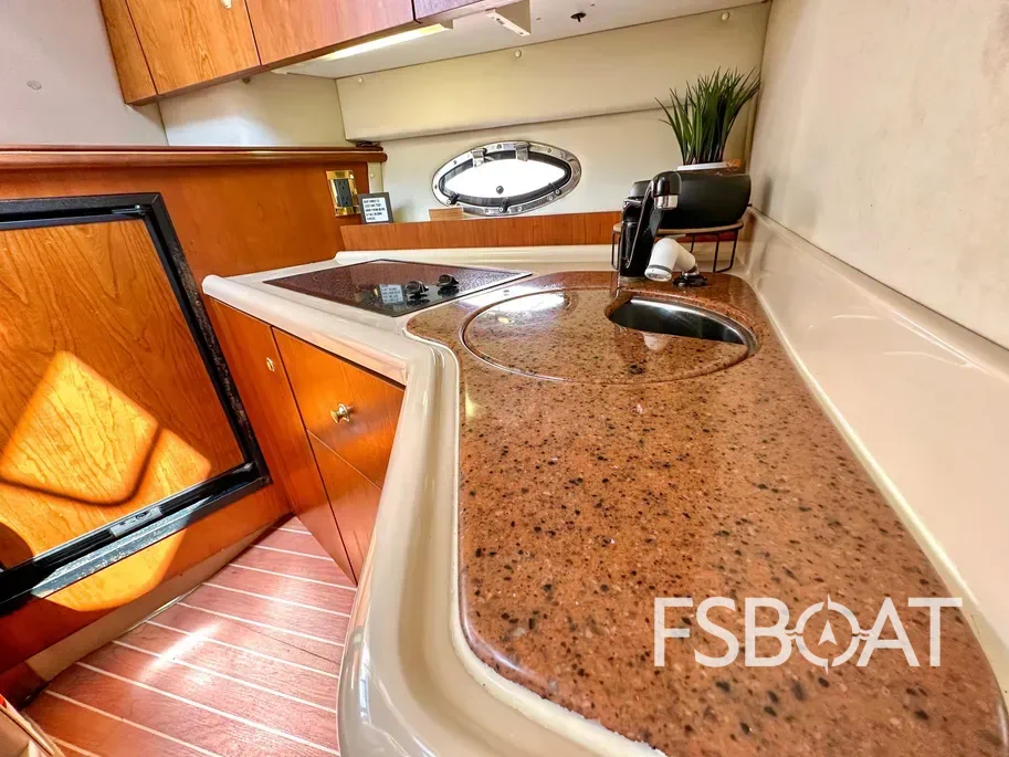 2000 Cruisers Yachts 3375 - Media 16
