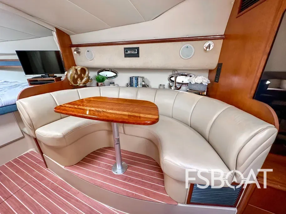 2000 Cruisers Yachts 3375 - Media 4