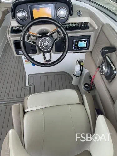 2019 Crownline Eclipse E255 - Media 24