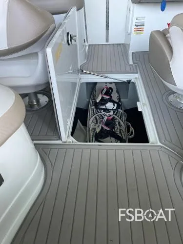 2019 Crownline Eclipse E255 - Media 11