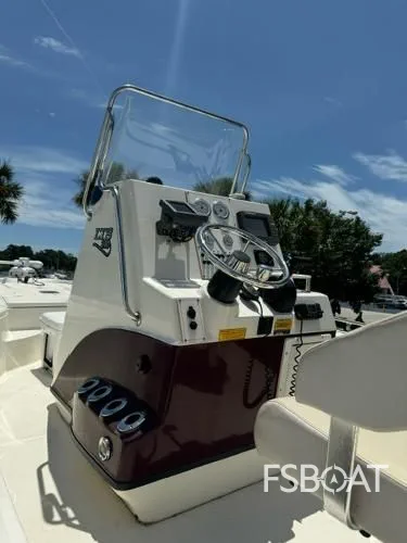 2005 Triton 240 LTS - Media 2