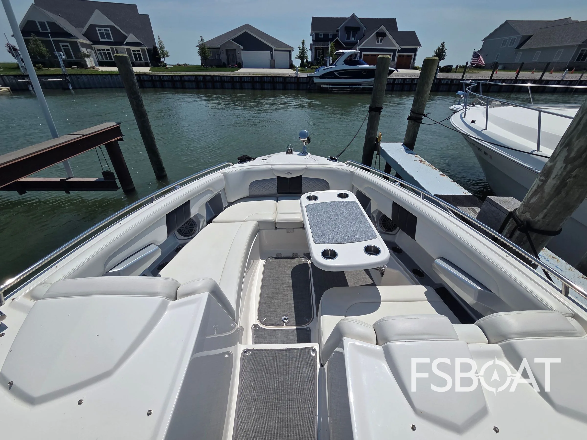 2014 Chaparral 327 SSX - Media 10