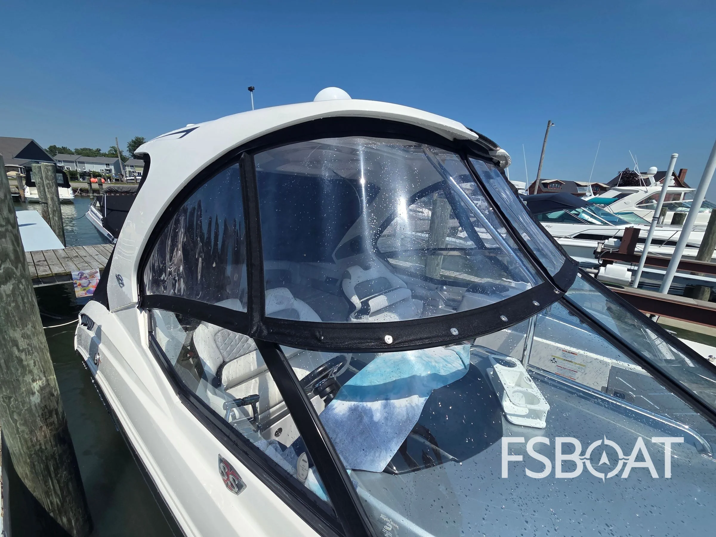 2014 Chaparral 327 SSX - Media 2