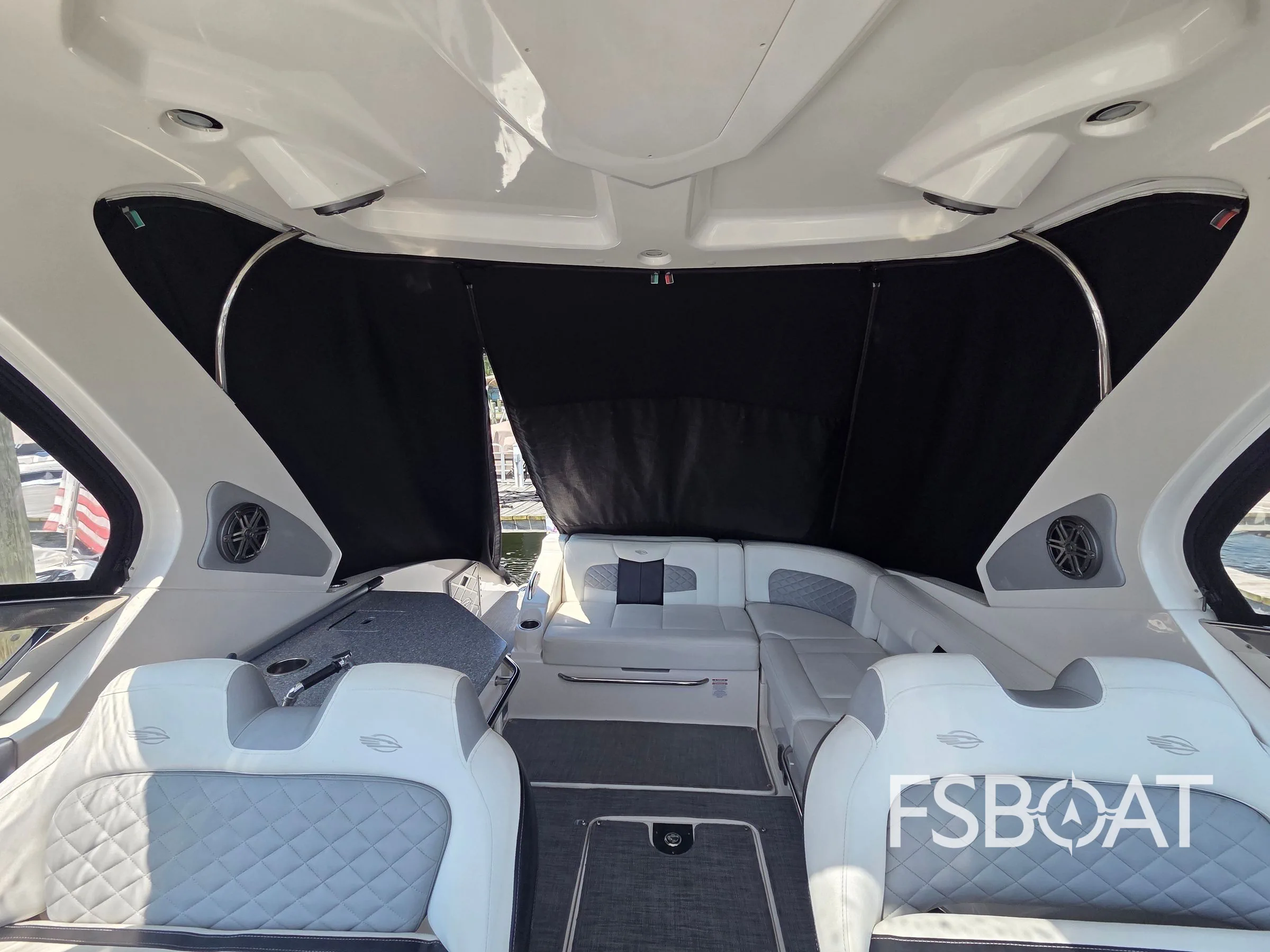 2014 Chaparral 327 SSX - Media 11