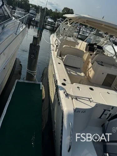 2017 Grady-White Freedom 307 - Media 16