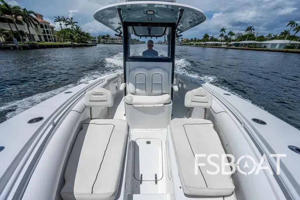 2019 Sea Hunt Gamefish 30 - Media 5