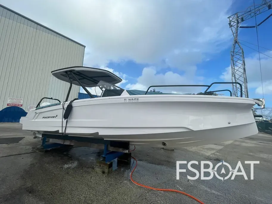 2023 Axopar 25 Cross-Top - Media 16