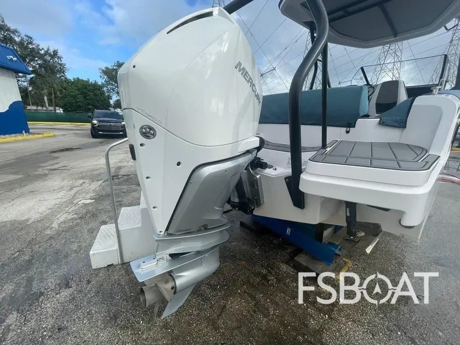 2023 Axopar 25 Cross-Top - Media 4