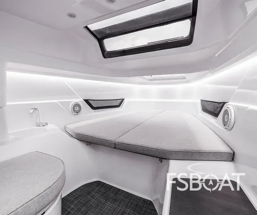 2023 Axopar 25 Cross-Top - Media 22