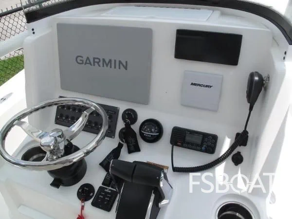 2023 SeaVee 270Z - Media 11