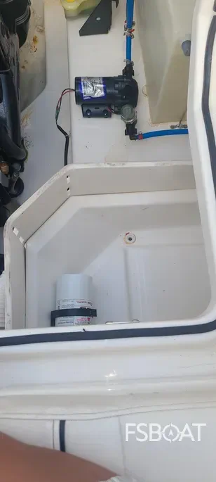 2015 Bayliner 642 Overnighter - Media 19