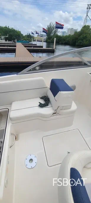 2015 Bayliner 642 Overnighter - Media 13
