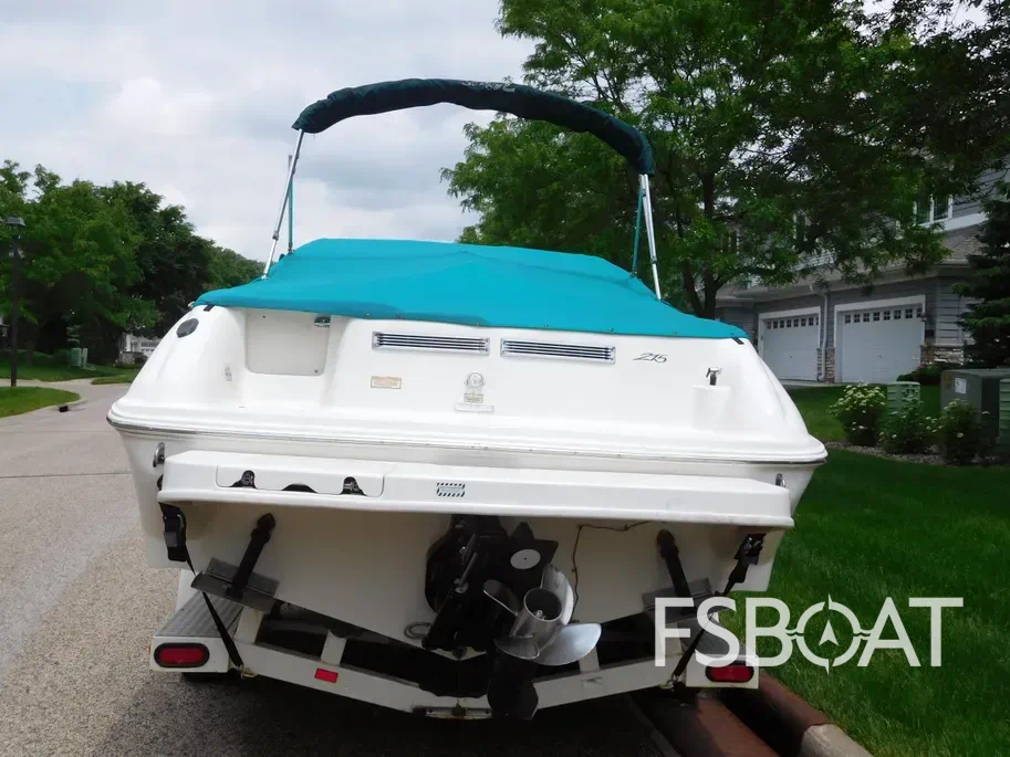 2001 Sea Ray 210 Express Cruiser - Media 10