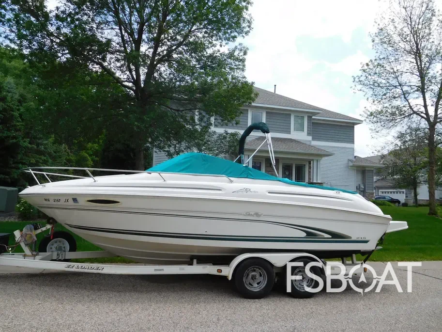 2001 Sea Ray 210 Express Cruiser - Media 22