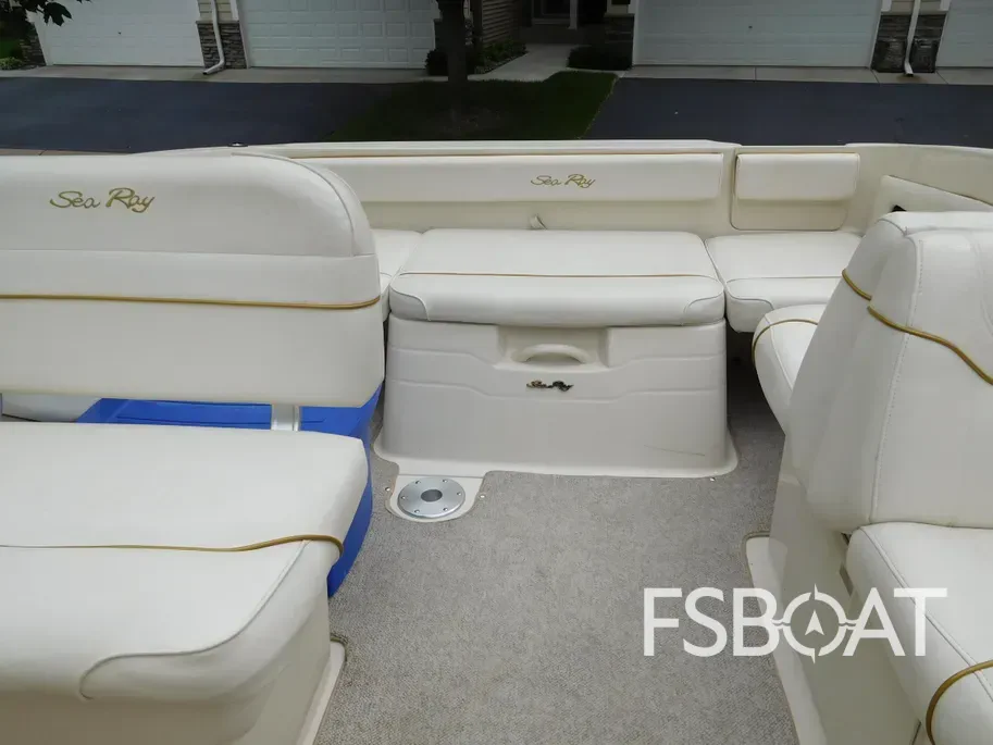 2001 Sea Ray 210 Express Cruiser - Media 24