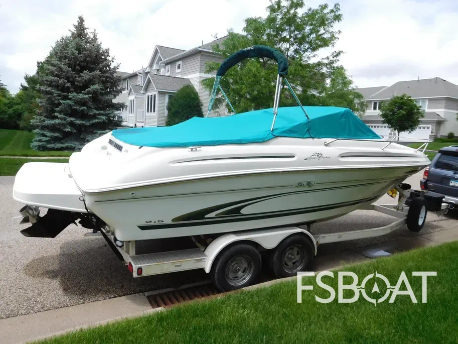 2001 Sea Ray 210 Express Cruiser - Media 4