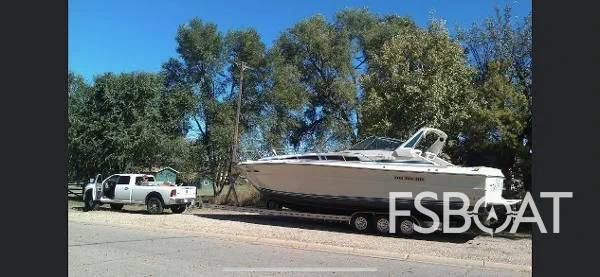 1986 Sea Ray 390 Express - Media 2