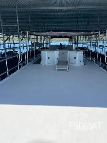 2008 Starlite Custom Houseboat - Media 22