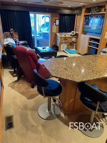 2008 Starlite Custom Houseboat - Media 15