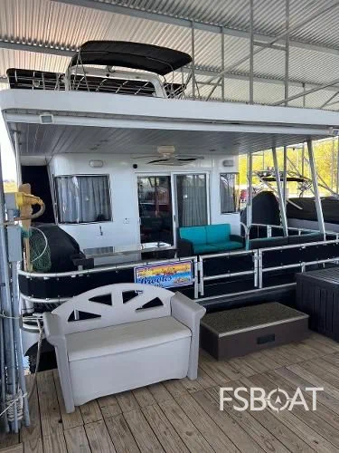 2008 Starlite Custom Houseboat - Media 3