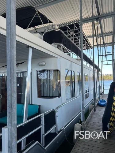 2008 Starlite Custom Houseboat - Media 5