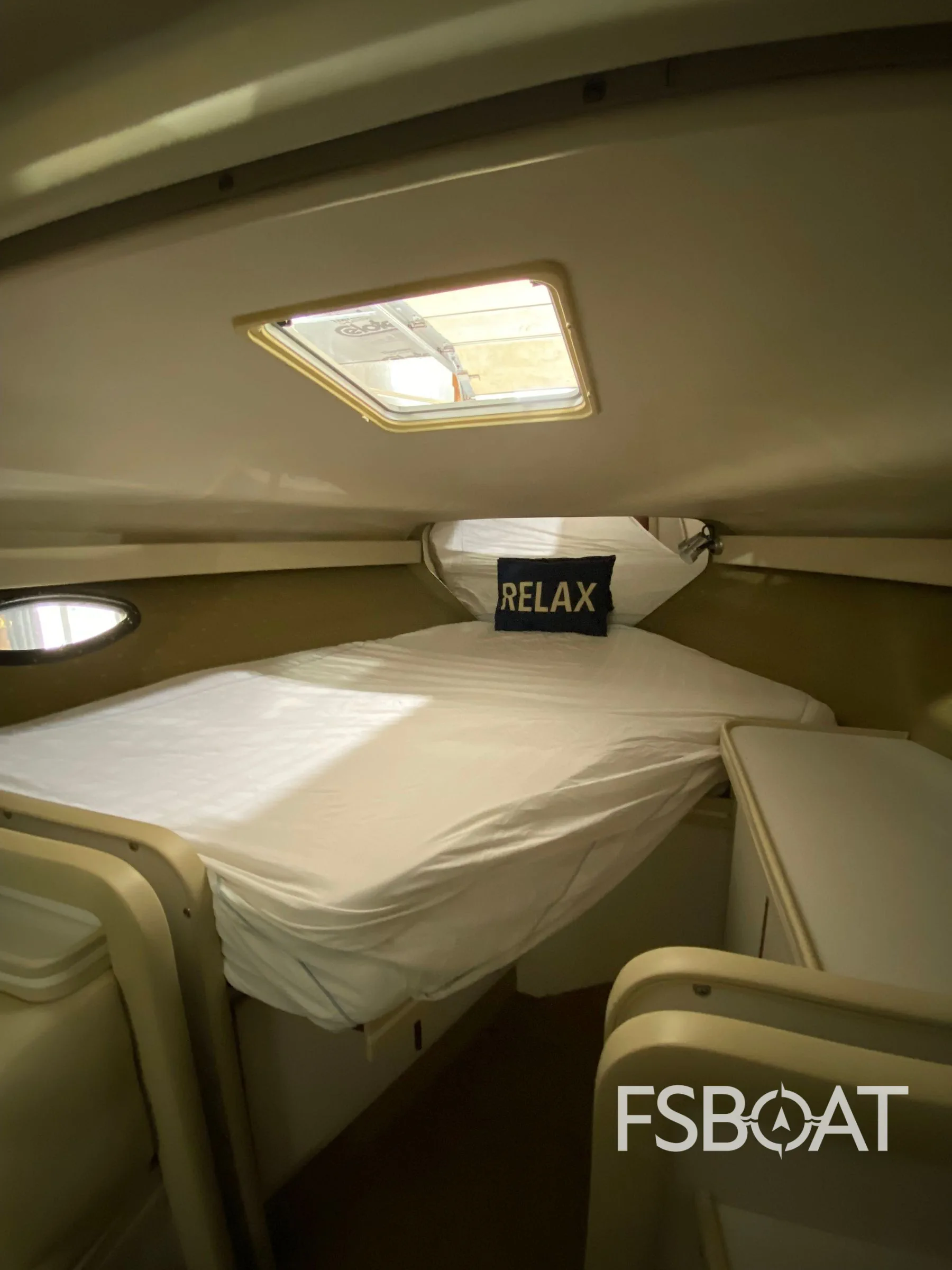 1989 Slickcraft 310SC - Media 20